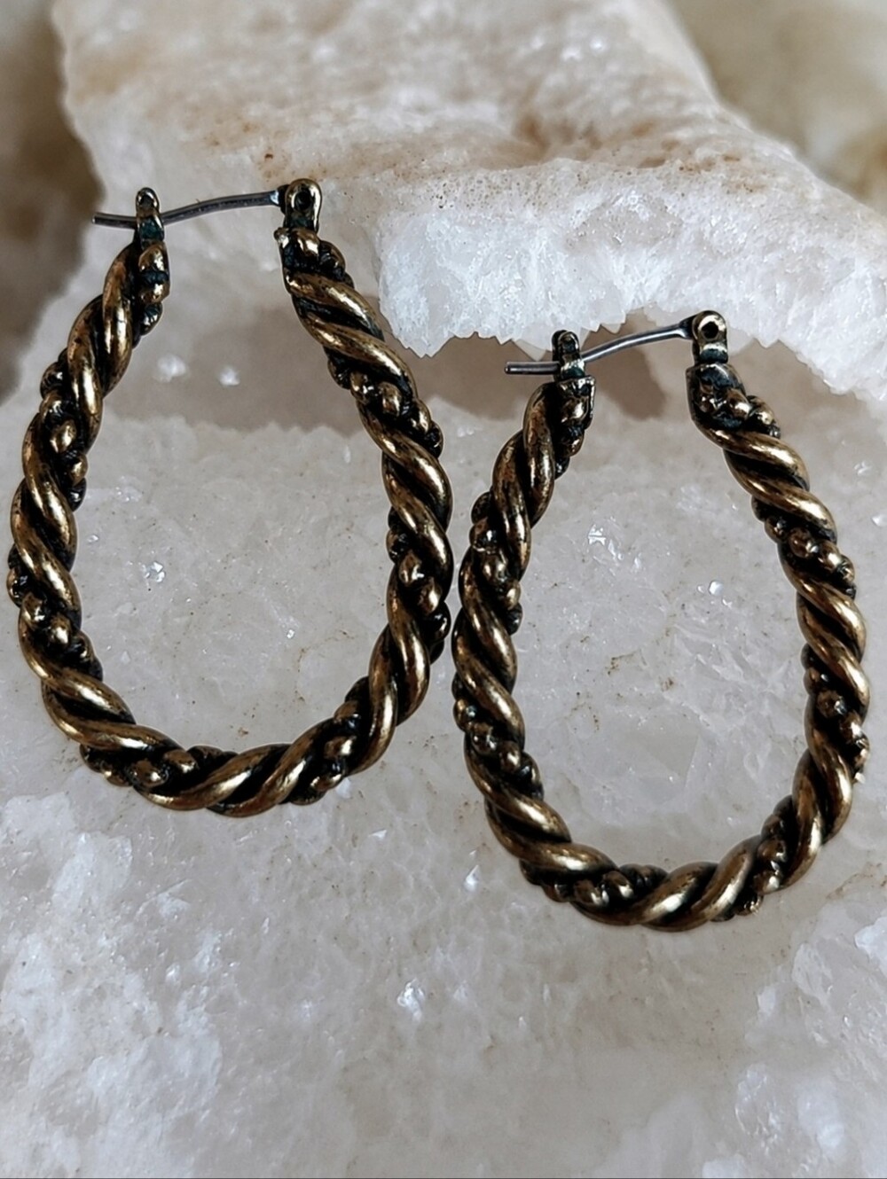Vintage Unsigned Brass Tone Twisted Horseshoe Hoop Shaped Pierced Earrings
